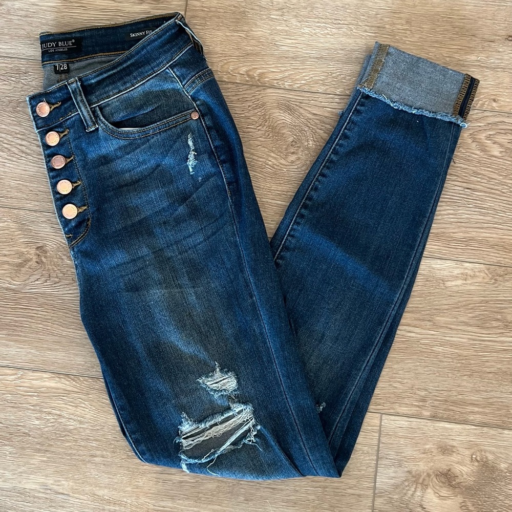 Judy blue high rise distressed skinny jeans - size 7 / 28